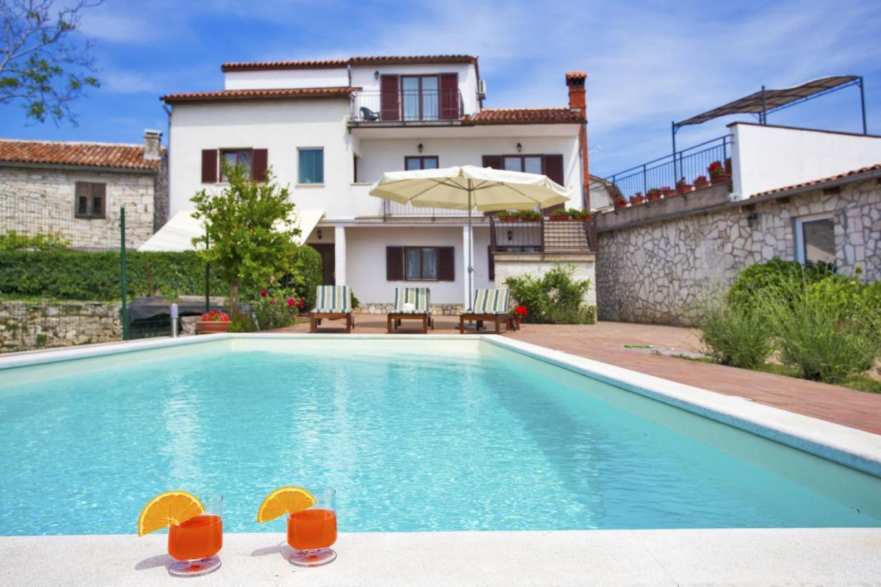 Holiday Home Elvis, Village Kujici Hreljići المظهر الخارجي الصورة